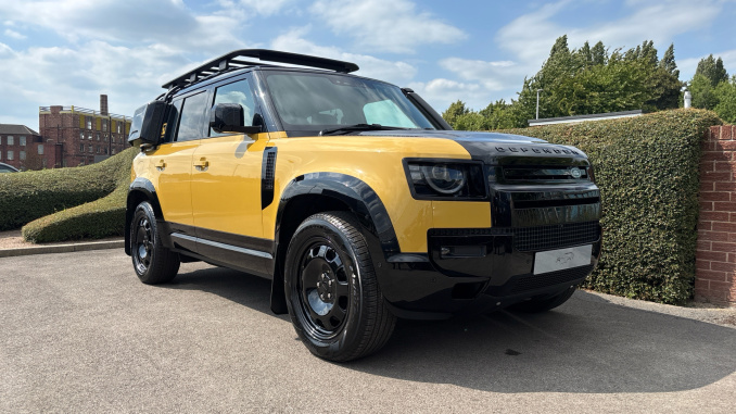 Land Rover Defender 3.0 D350 Trophy Edition Deep Sandglow 110 5dr Auto Diesel Estate - Image 59